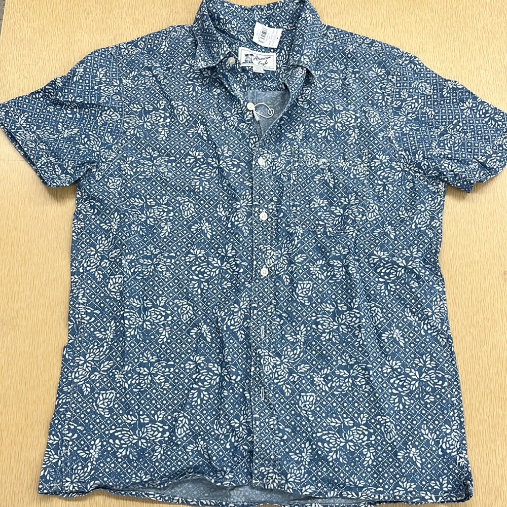NWT American Eagle button down